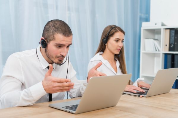 AI in Customer Service: A Comprehensive Guide to Legal Compliance for UK Businesses